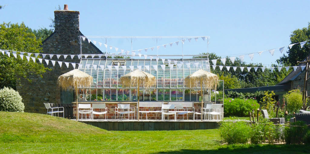 The glasshouse and the terrace for holidays, Brittany, France