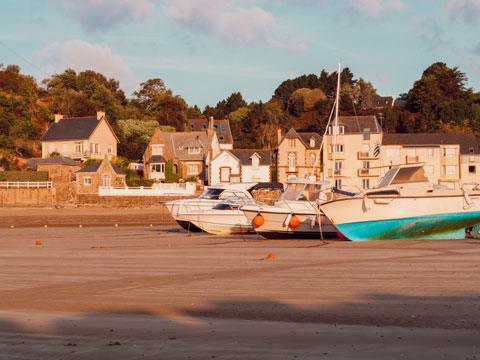 Bréhec, plage et port, Côtes d'Armor, Bretagne